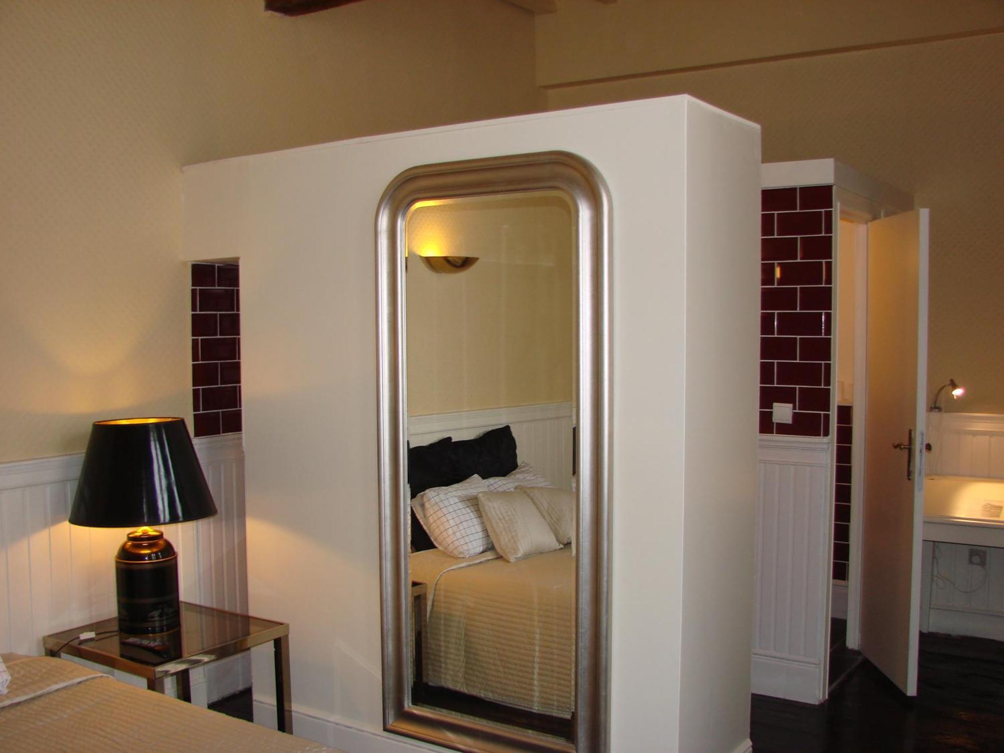 Aparthotel De Beek Anno 1410 Sint-Truiden Exterior photo